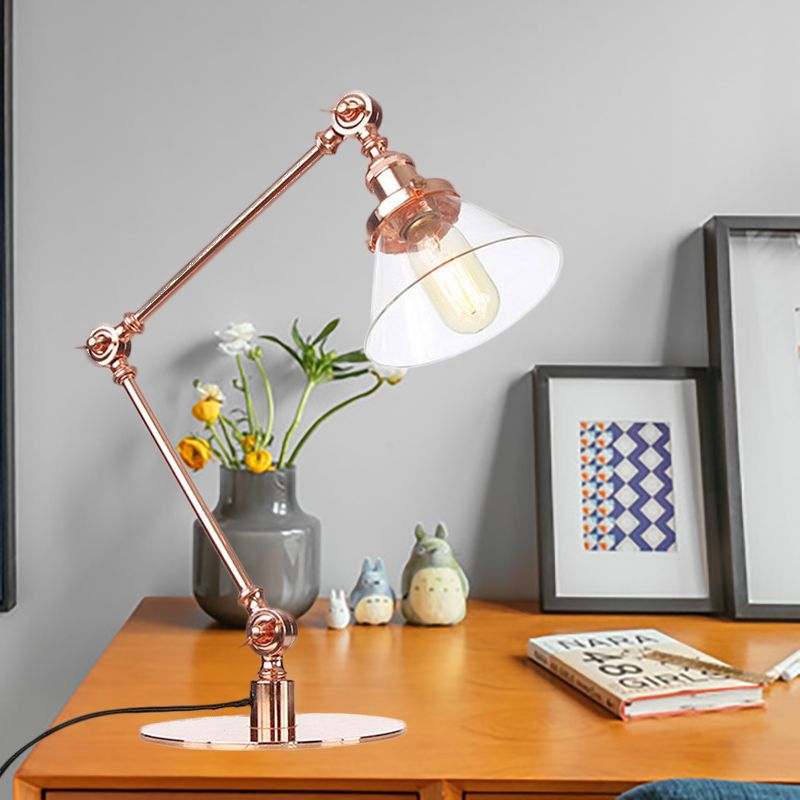 Table conique de style industriel clair Ambre / verre transparent et métal 1 lampe de table de chambre à coucher légère avec bras réglable en noir / laiton