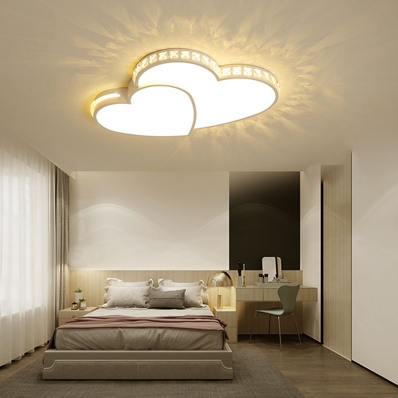 Plafoniera da incasso a forma di cuore in cristallo. Moderna illuminazione da incasso a 2 luci in bianco