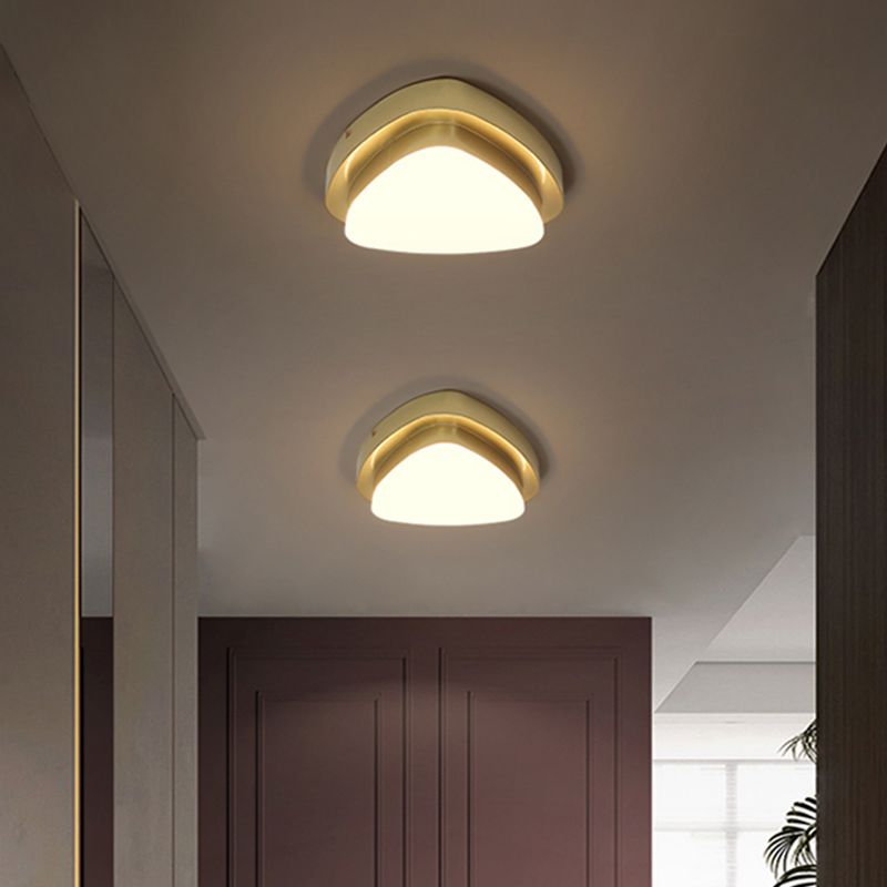 Lámpara empotrada triangular/redonda/cuadrada Lámpara de techo empotrada LED metálica para pasillo Simplicity en dorado