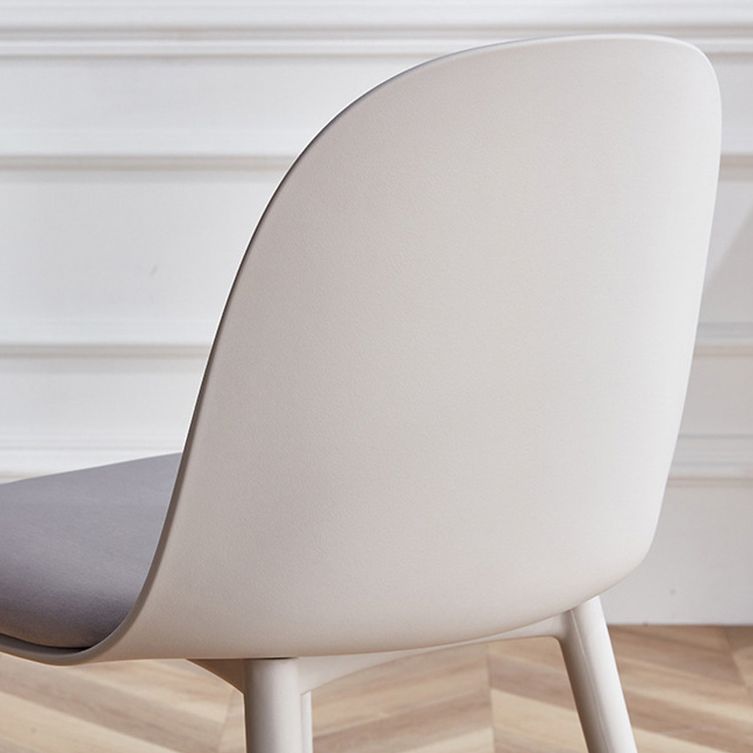 Modern Style Side Chair Plastic Upholstered Dining Side Chair for Indoor