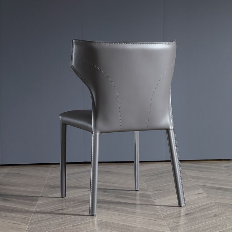 Chaise d'appoint en cuir de selle, style design, finition mate, chaise de salle à manger à oreilles