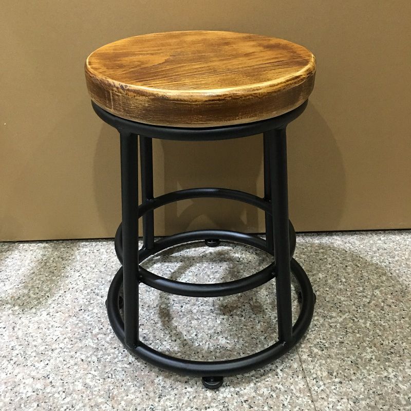 Taburete moderno de barra de madera