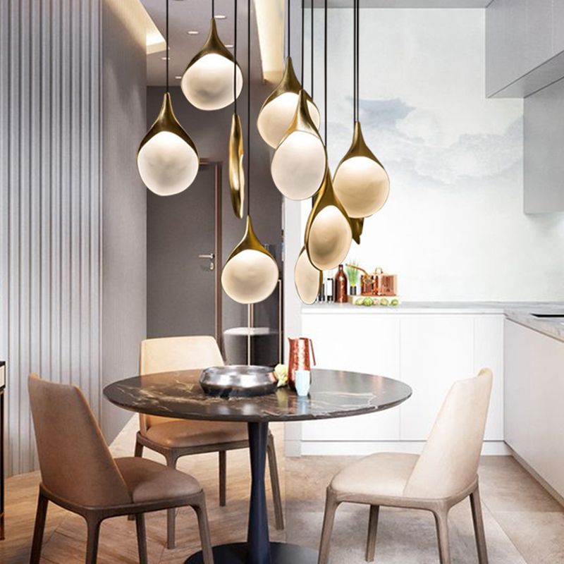 6.3 "Durchmesser Postmoderner Mini-Anhänger Lampenharz Schatten minimalistisch hängende Licht in Gold für die Flurstreppe