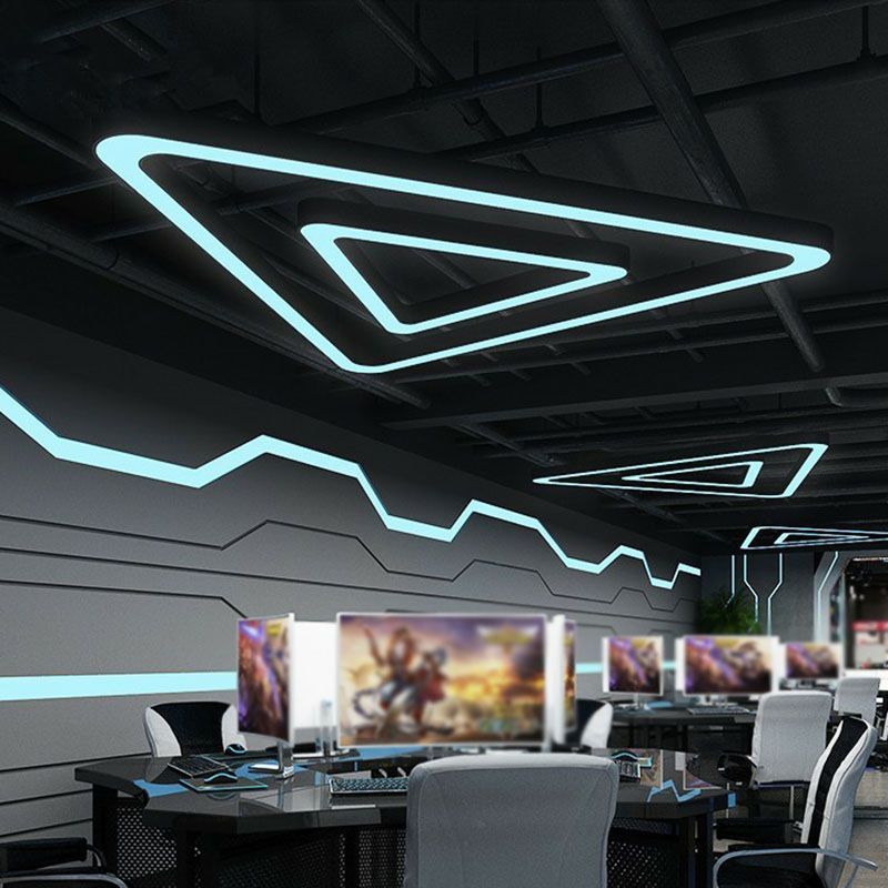 Luz de lámpara de gimnasio acrílico de LED triangular de estilo moderno de estilo moderno en negro