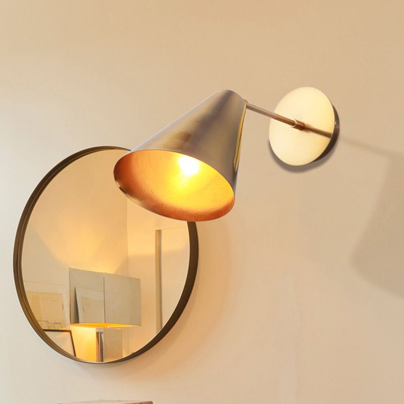 Postmodern Personality Wall Mounted Light Fixture 1 Head Metal Wall Light Sconces for Bedroom