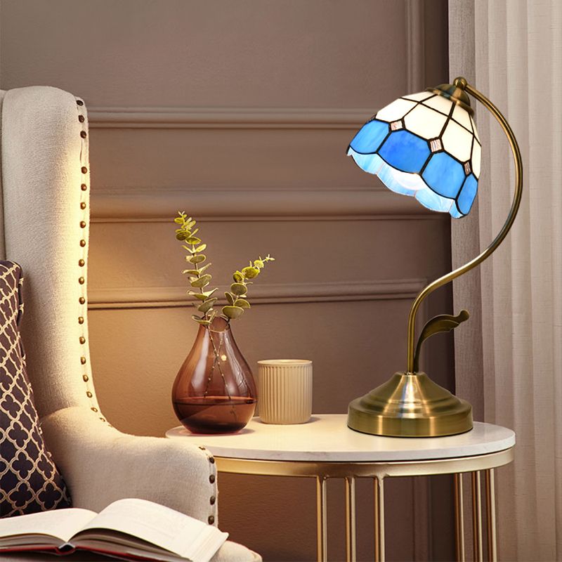 1 Light Modernism Night Table Lamps Metal Nightstand Lamp for Bedroom in Gold