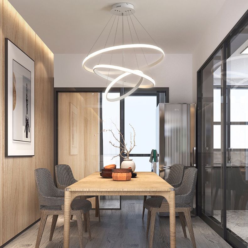 Luz de techo lineal de metal ligero LED moderno de moda con tono acrílico