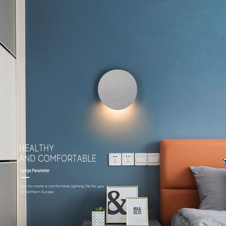 Luz de la pared curva Malimalista LED de metal LED al aire libre Luz de luz montada en la pared