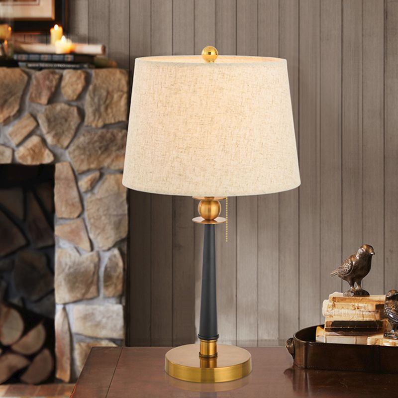 1-Bulb Fabric Night Lighting Traditional Gold Barrel Bedside Table Light with Pull Chain