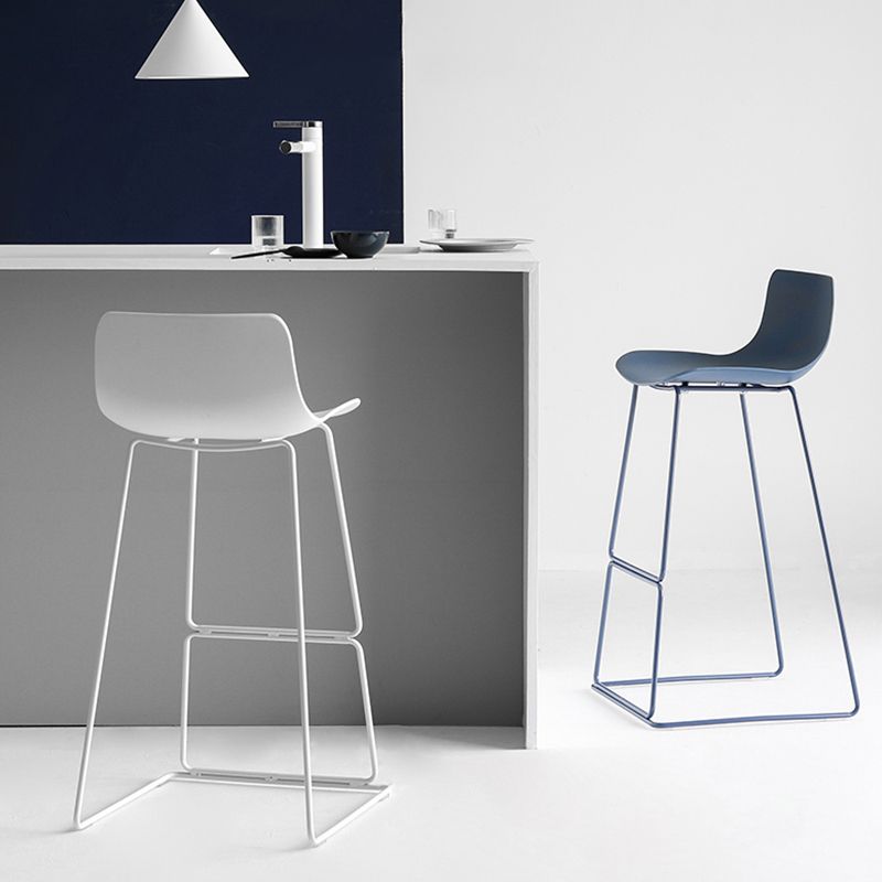 Glam Counter Stool with Bucket Plastic Bar Stools for Restaurant