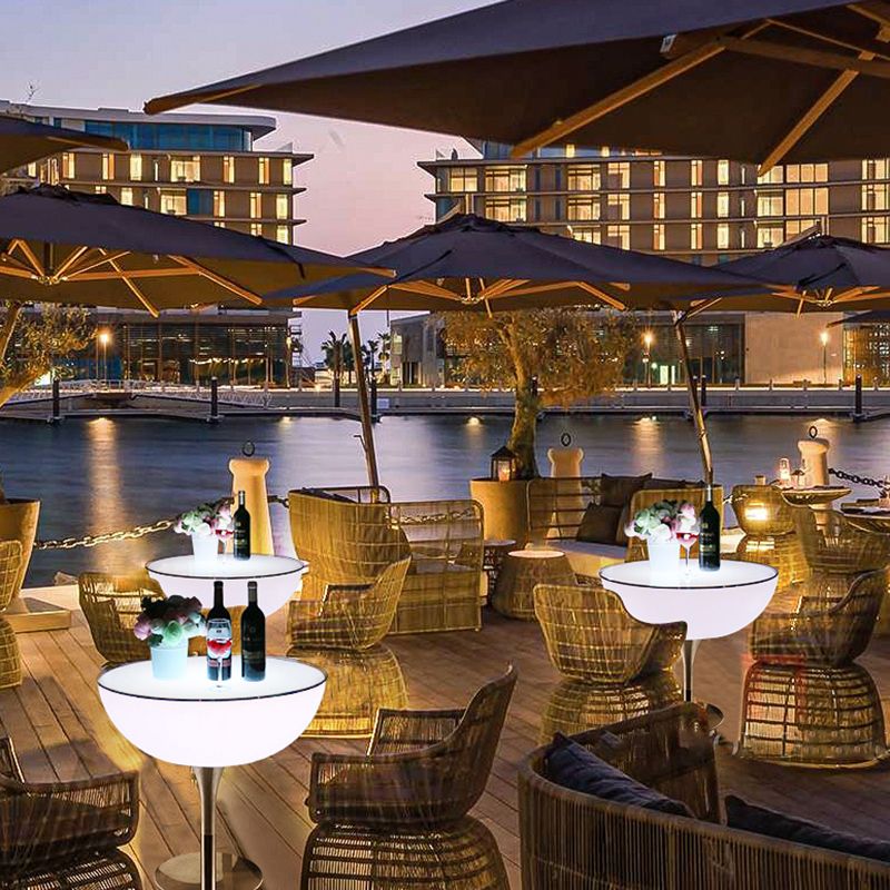 Polyethylene Round Table Industrial Style Restaurant Nightclub Lighting Bar Table