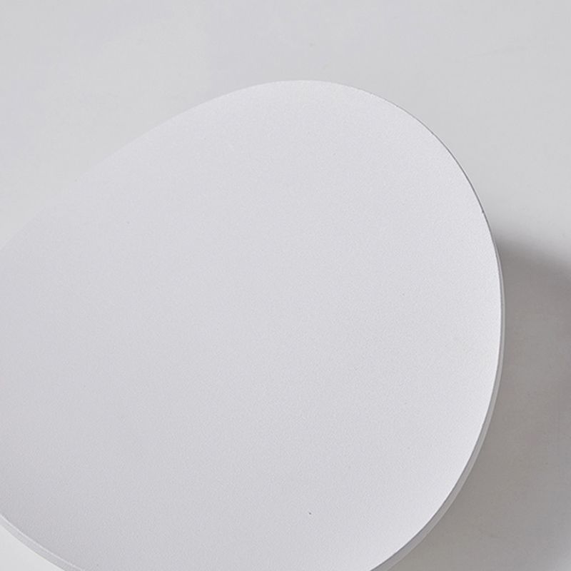 1-Light Wall Mounted Light Modern Style Bend Aluminum Wall Sconce Lamp in Black and White