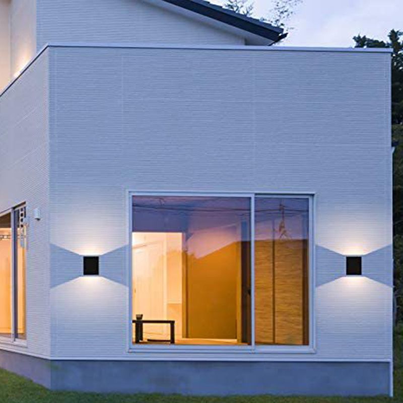 Square Shape Wall Lamp Modern Style Metal 2 Light Wall Light in Black/White