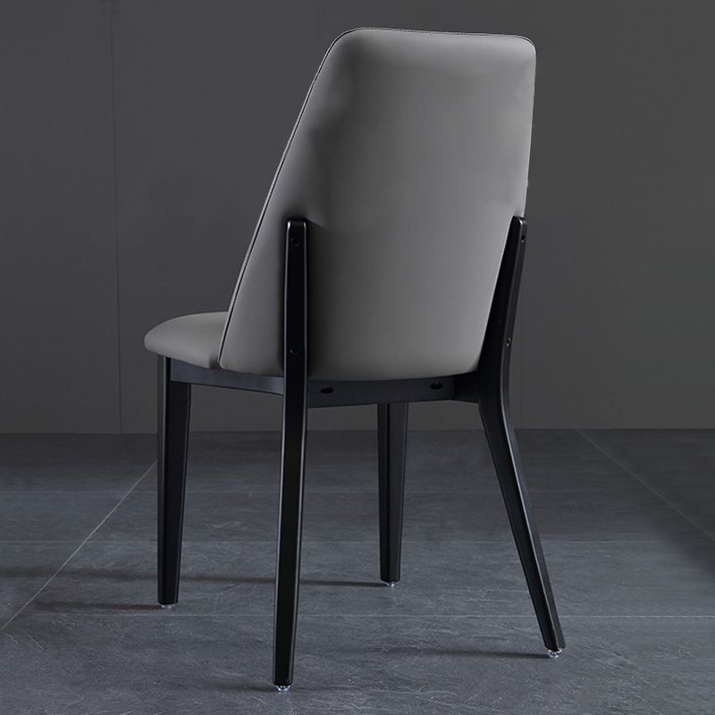 Chaise d'appoint de restaurant en cuir industriel Chaise de salle à manger Parsons au fini mat (Ensemble de 2)