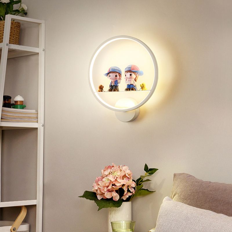 Modern Simple Metal Wall Light Circle Shape Wall Lamp with Silica Gel Shade for Bedroom
