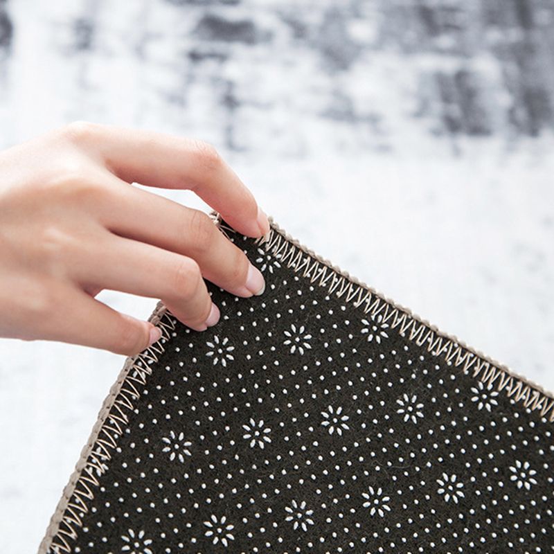 Antique Ethnic Indoor Rug Distressed Flower Print Carpet Non-Slip Backing Rug for Home Decoration