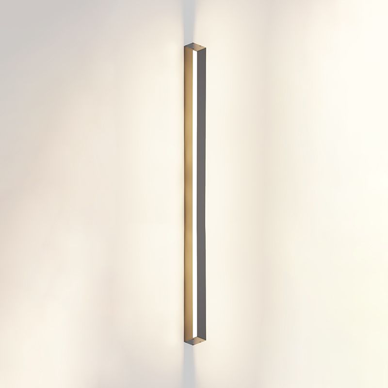 Linear Shade Metal Wall Sconce Modern Style 1 Light Wall Mounted Lighting in Black