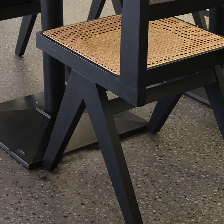 Silla auxiliar de comedor de madera tradicional, silla de comedor con respaldo de caña sin brazos (juego de 2)