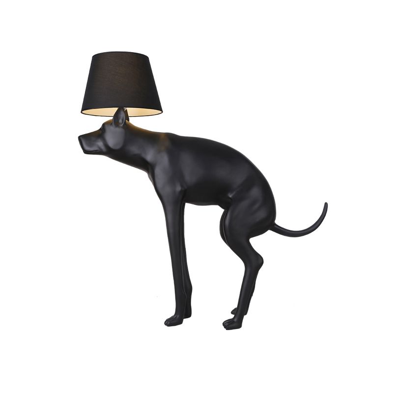Lámpara de noche de resina Estilo country Style 1 Bulbo de la mesa de la mesa de dormitorio en negro con tono de tela de cono