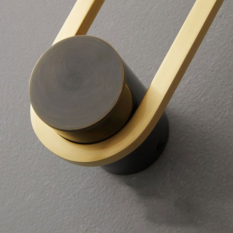 Post-Modern Wall Sconce Thin-Line Brass Sconce Lighting in Gold for Bedroom