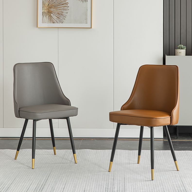 El comedor de metal Glam preside la silla sin brazos de Parsons de comedor de cuero sintético para uso en restaurantes