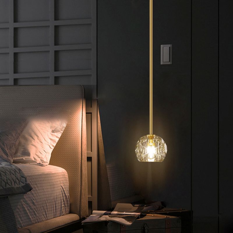 1 Lichthängeleuchte moderne Globus-Federlampe mit klarem Kristallschatten