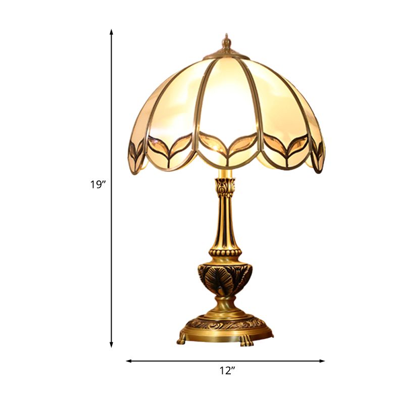 Gold 1-Bulb Nightstand Light Colonialist Beige Glass Scalloped Metal Table Lamp with Pull Chain