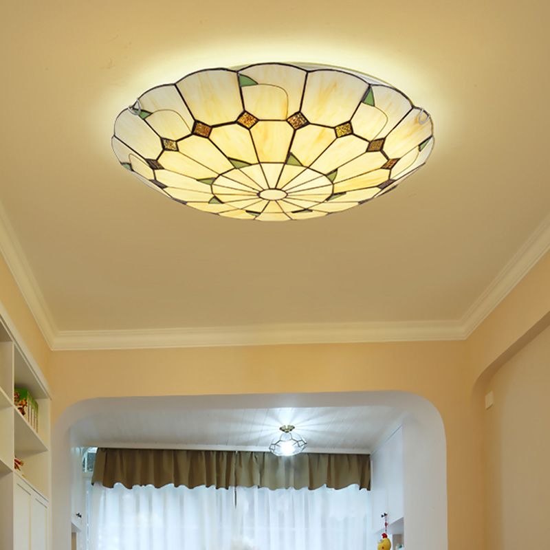 Lámpara de techo Tiffany con patrón de hojas, lámpara LED de montaje empotrado con pantalla de vitral Retro para dormitorio y sala de estar