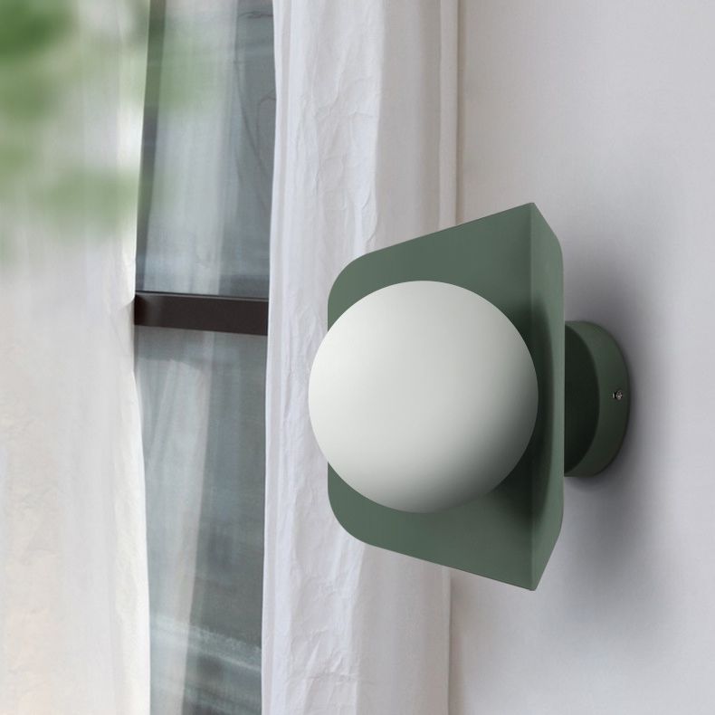 Éclairage mural en forme de boule nordique Éclairage mural en verre nordique pour chambre à coucher