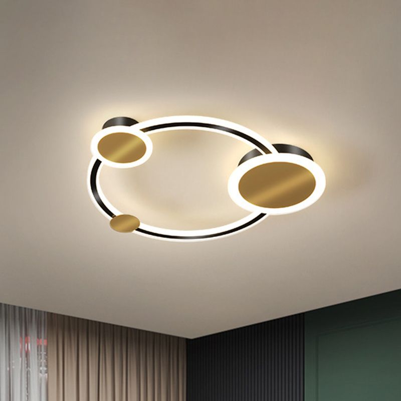 Goud Ringed Flush Mount Lamp Modernist LED Metallic Flush Plafond Licht in Warm/Wit Licht