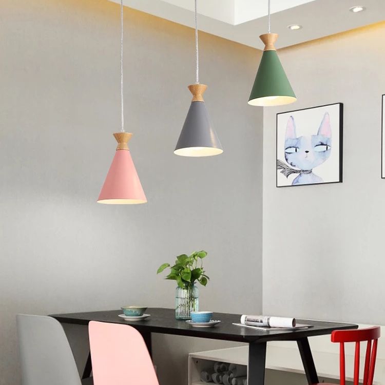 Minimalismo Nordico Macca a sospensione Luce sospesa con tonalità conica in metallo singolo lampadina in legno mini da letto