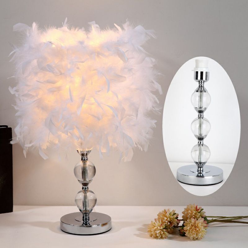 Cylindre Plume Nightstand lampe Arttics Single Nickel Table Éclairage pour chambre à coucher