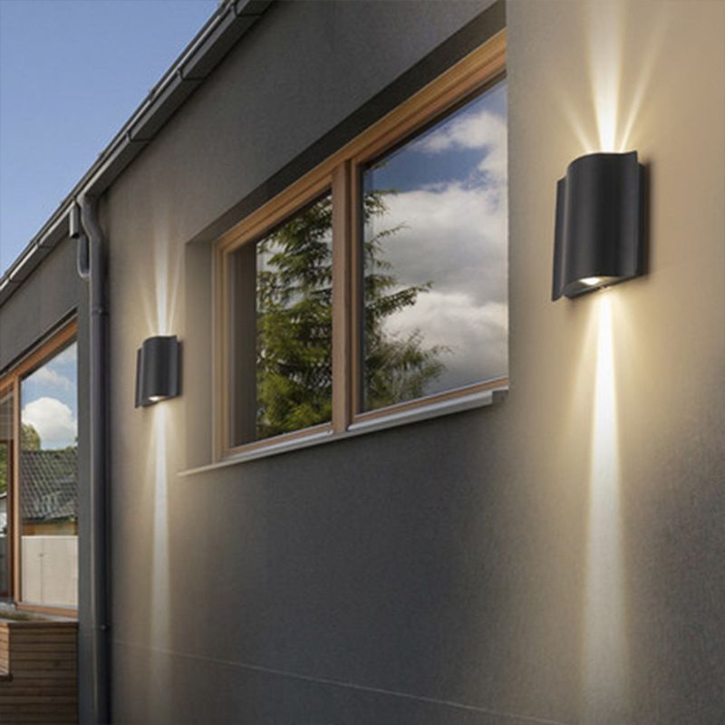 Modern Style Wave Shape Wall Sconce Metal Sconces in Black for Outdoor