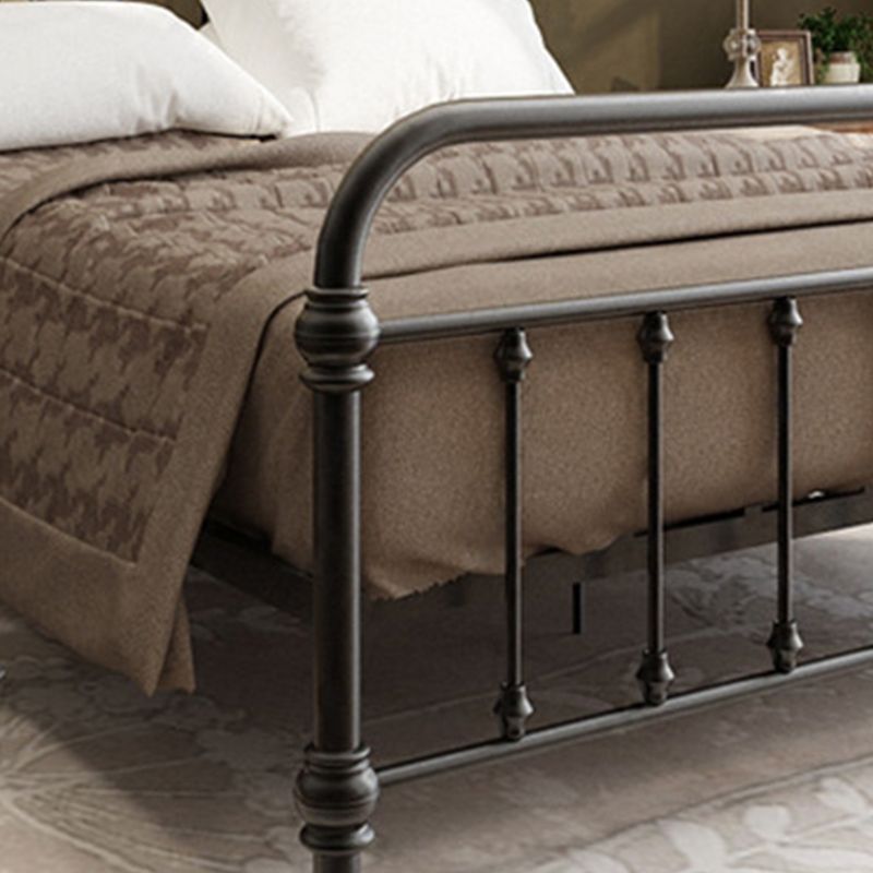 Modern Black Iron Bed with Rectangle Headboard and Metal Legs