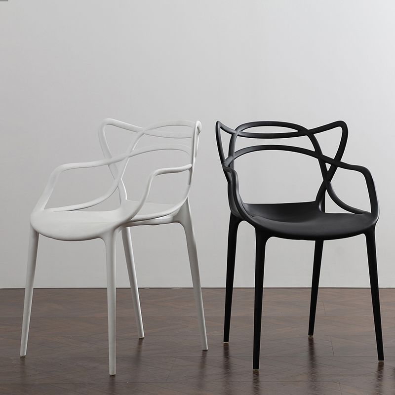 Chaise latérale de salle à manger à dossier ouvert en plastique nordique 33" H dinant la chaise pour le restaurant