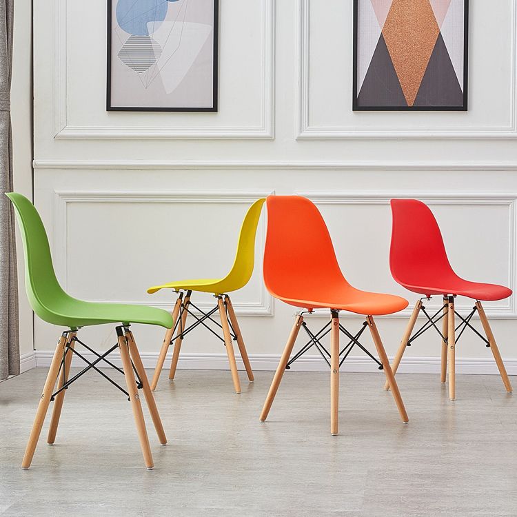 Sedia da pranzo in plastica in plastica in stile contemporaneo sedia solida posteriore a braccioless per cucina