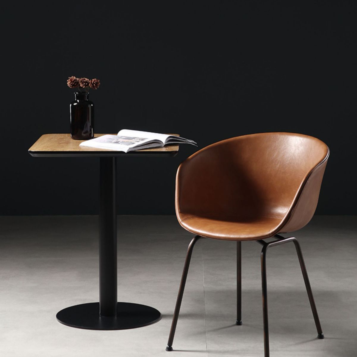 Sillas de comedor de cuero estilo moderno Sillas de comedor sin brazos con respaldo sólido