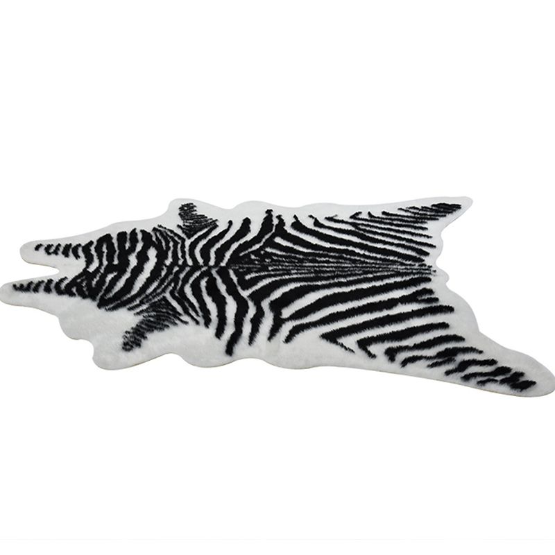 Nordic Zebra Print Rug Black and White Synthetics Carpet Anti-Slip Pet Friendly Machine Washable Rug for Home Decor