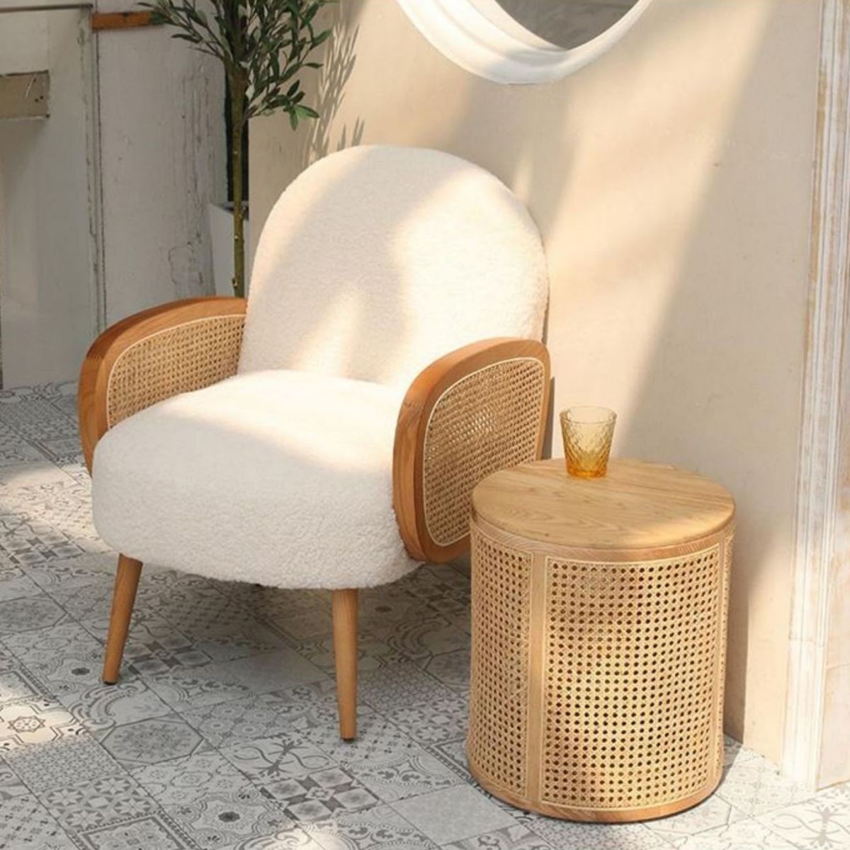 17.7" Tall Solid Wood Round Top Side Table Drum Base End Table with Storage