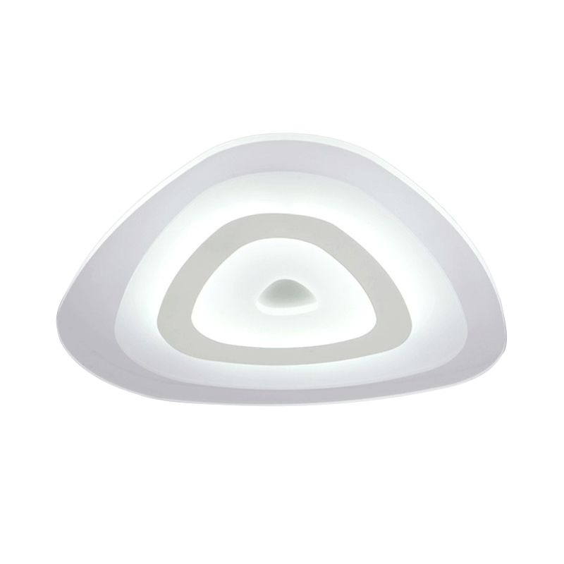Acrylique Layered Triangle Thin Flush Light Modern White 16.5 "/20.5" /24.5 " Wide LED Ceiling Mounted Lamp for Bedroom