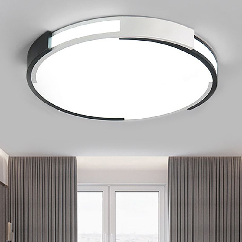 18"/23.5" Wide Drum Flush Mount Lamp Modernist Metal Led Black and White Flush Mount Ceiling Light Fixture with Recessed Diffuser in White/Warm Light