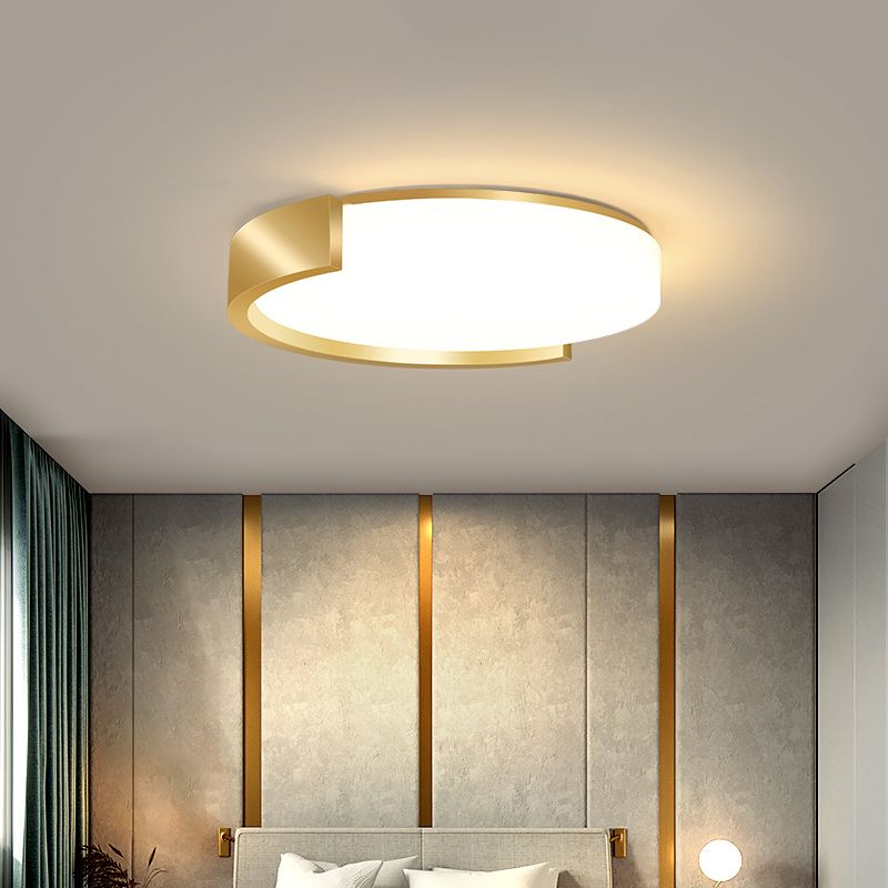 Nordic Flush Mount Verlichting Gold Finish Ronde Plafond Fixture met Acryl Shade