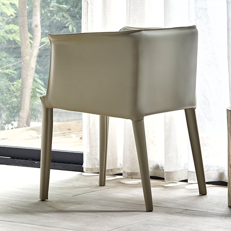 Silla de comedor moderna de cuero para restaurante Silla de comedor con respaldo sólido
