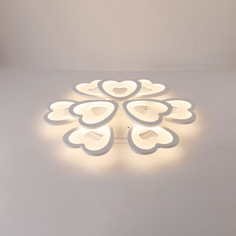 Herz LED Decke Flush Mount Licht Einfachheit Acryl Weiß Flush Licht für Wohnzimmer