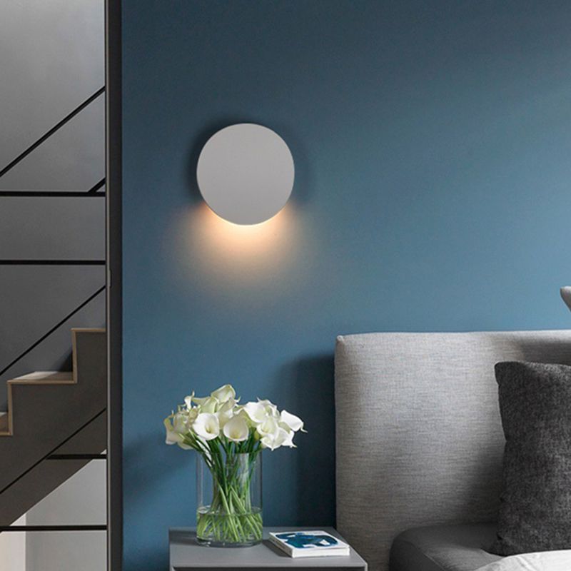 Circular LED Single Wall Lamp in Modern Simplicity Aluminium Wall Light for Interior Spaces