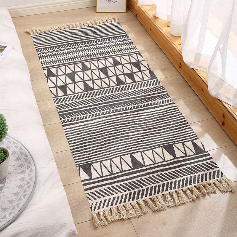 Nostalgia Boho-Chic Rug Cotton Blend Carpet with Fringe Easy Care Washable Rug for Home Decor