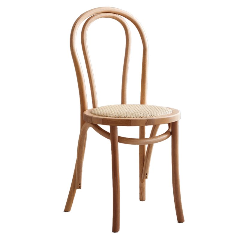 La salle à manger traditionnelle en bois massif préside les chaises latérales arrière mates de Windsor de finition