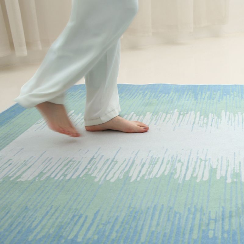 Stylish Blue Area Rug Color Block Polyester Area Carpet Anti-Slip Easy Care Rug for Living Room