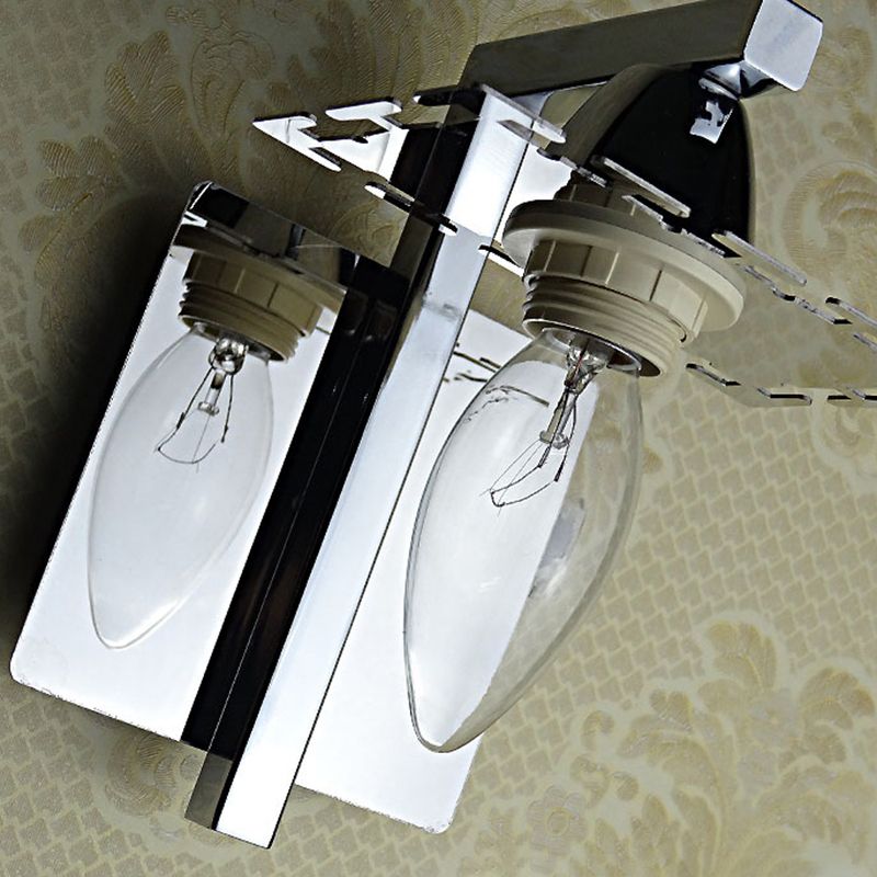 Quadratische Waschtischspiegel leuchtet modern