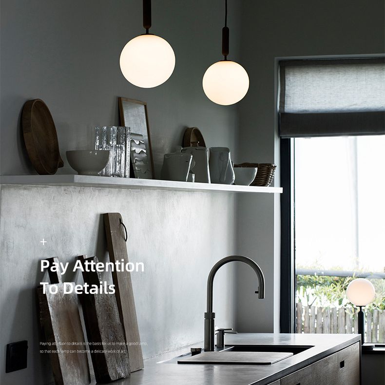 Aménagement d'éclairage de pendentif sphérique